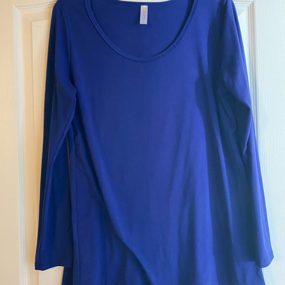 Lularoe shirt - Picture 1 of 2